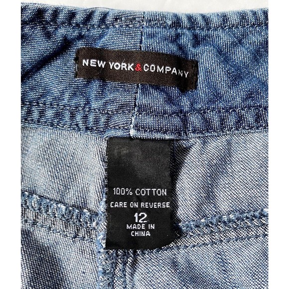 New York and Company Denim Capris Womens 12 Blue Pockets Button Accents - Picture 6 of 14